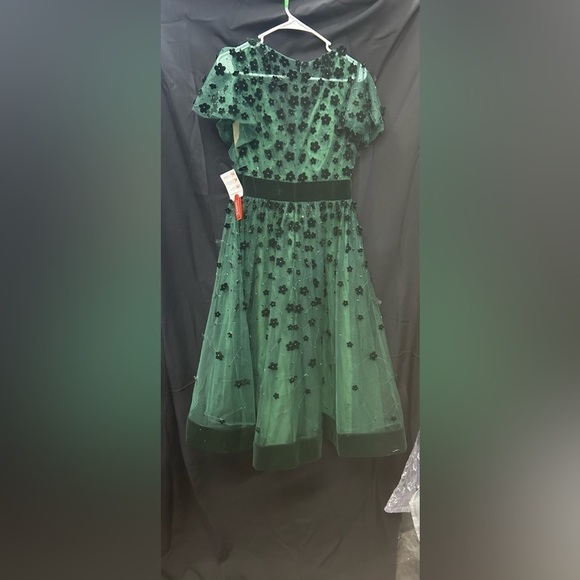 Mac Duggal 67854 NWT EMBELLISHED BUTTERFLY SLEEVE VELVET HEM MIDI DRESS